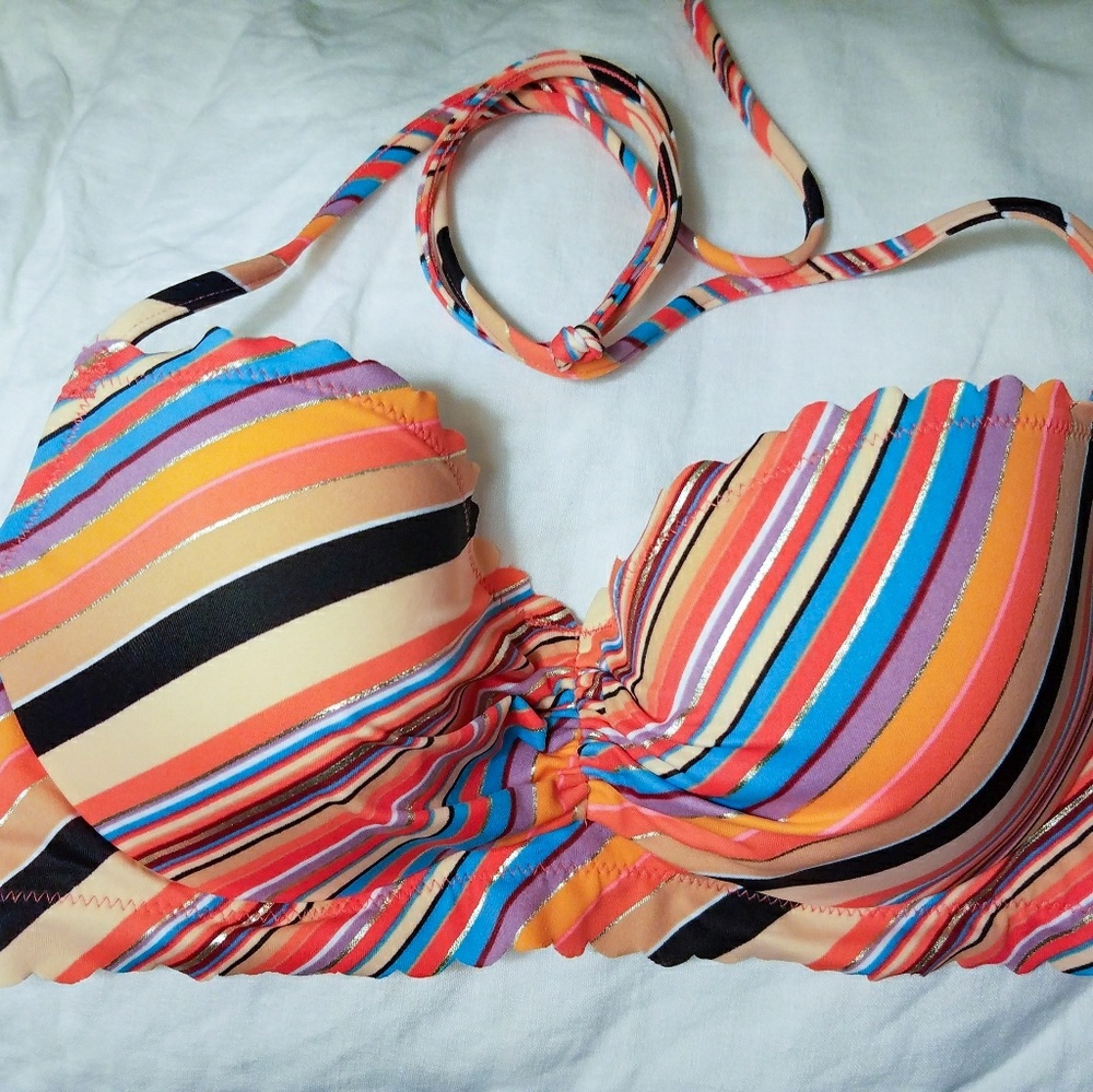 Victoria's Secret scalloped bikini halter 32C